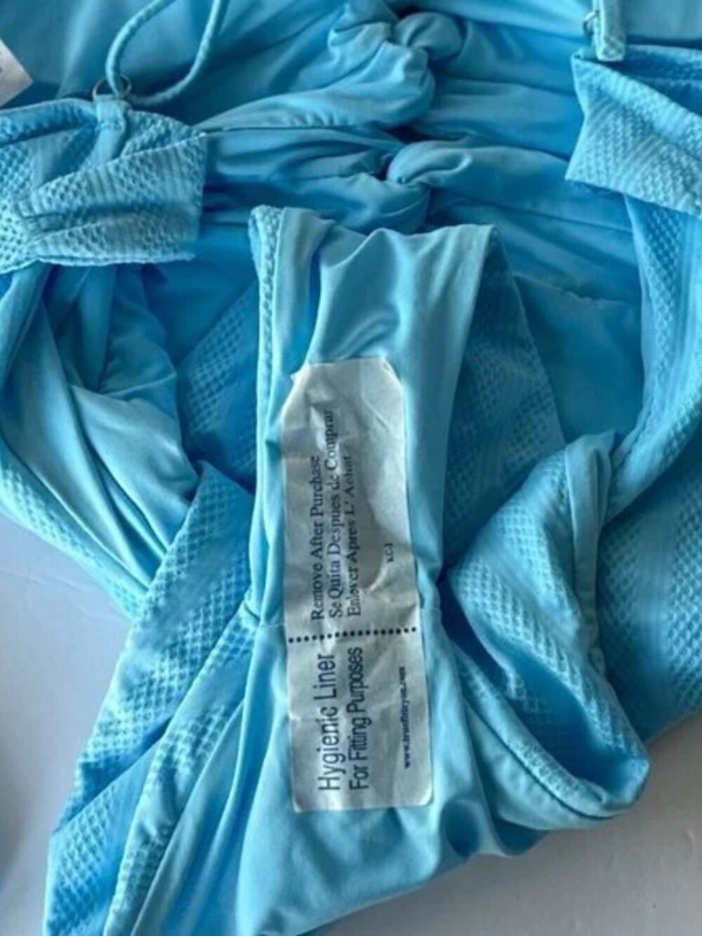 BECCA Women's Standard Prima Twist One Piece Swimsuit, Plunge Neck, Cutout Sz M - Picture 5 of 9